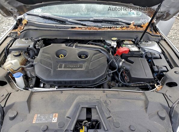 3LN6L5B95LR619512 2020 LINCOLN MKZ Black Widok wnętrza z tyłu