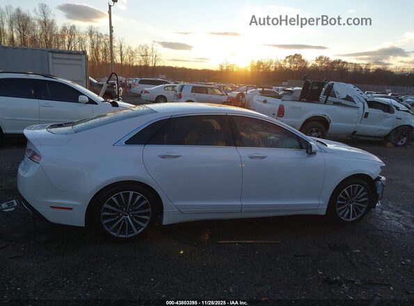 3LN6L5LU2JR608855 2018 LINCOLN MKZ HYBRID White 360 interior view