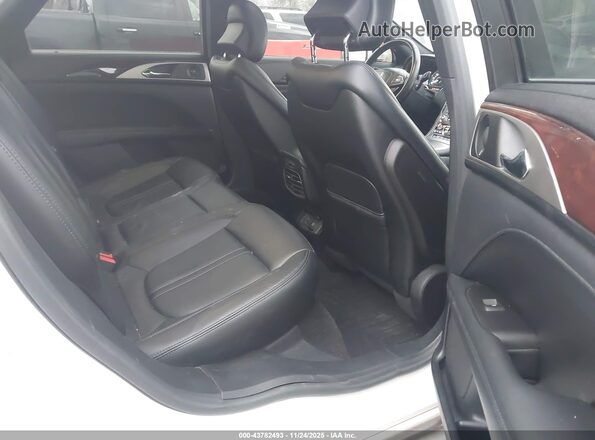 3LN6L5MU8HR632022 2017 LINCOLN MKZ HYBRID White Vista de la etiqueta del VIN
