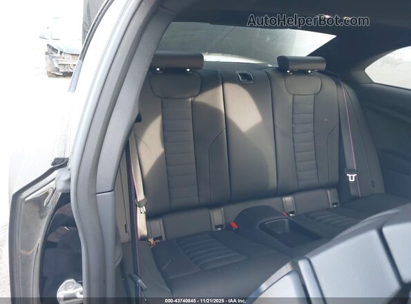 3MF13DM02P8D53723 2023 BMW M2 Black Widok naklejki z numerem VIN