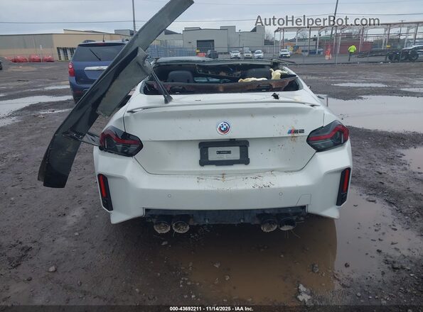 3MF13DM06R8E87539 2024 BMW M2 White 