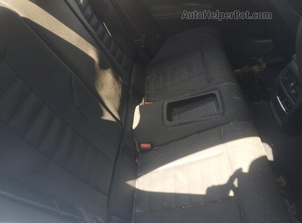 3MF13DM07P8C94085 2023 BMW M2 Blue Vista de los asientos traseros