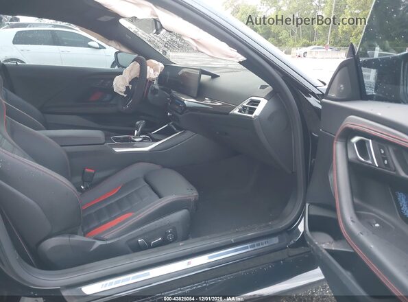 3MF23DM07S8F28870 2025 BMW M2 Black Front interior view