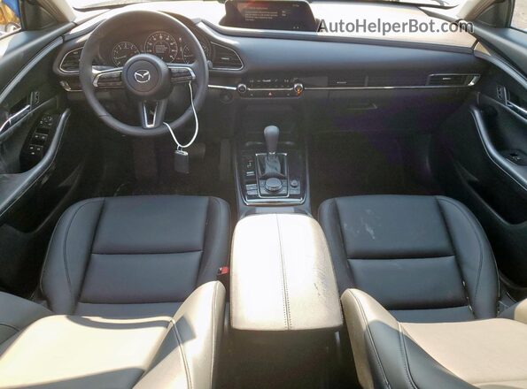 3MVDMBCM8SM851168 2025 MAZDA CX-30 Black Dashboard view