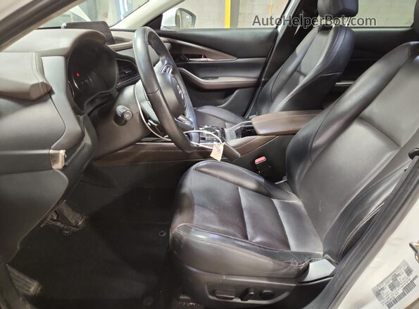 3MVDMBDL2NM401560 2022 MAZDA CX-30 Белый Вид салона спереди