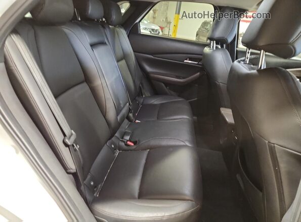 3MVDMBDL2NM401560 2022 MAZDA CX-30 Белый Вид задней части салона