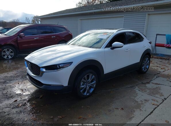 3MVDMBDM2RM675517 2024 MAZDA CX-30 White Front left