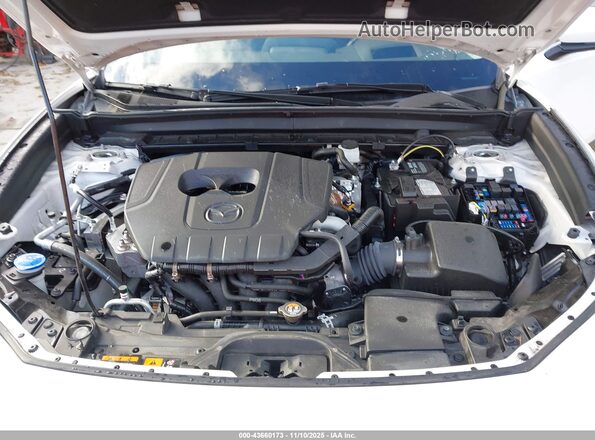 3MVDMBDM2RM675517 2024 MAZDA CX-30 White Rear view