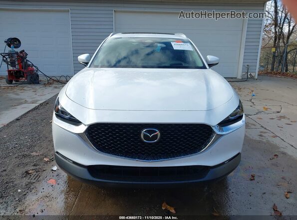 3MVDMBDM2RM675517 2024 MAZDA CX-30 White Rear interior view