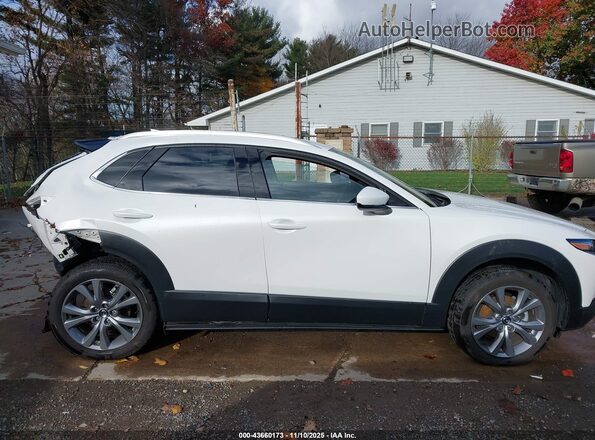3MVDMBDM2RM675517 2024 MAZDA CX-30 White 360 interior view