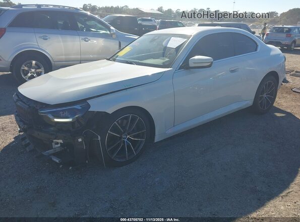 3MW23CM06N8C45441 2022 BMW 2 SERIES White Vista tres cuartos delantera izquierda