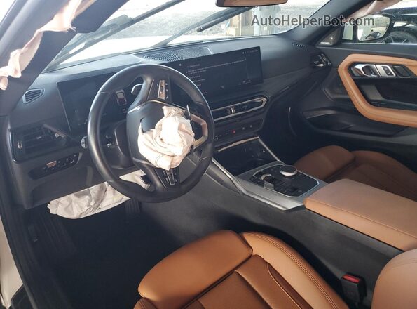 3MW23CM0XP8D06180 2023 BMW 2 SERIES Белый Вид панели приборов