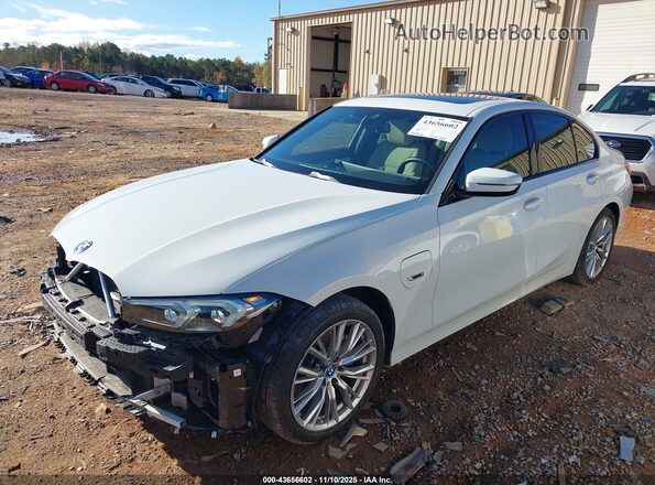 3MW39FF08P8C83743 2023 BMW 3 SERIES White Передня ліва чверть
