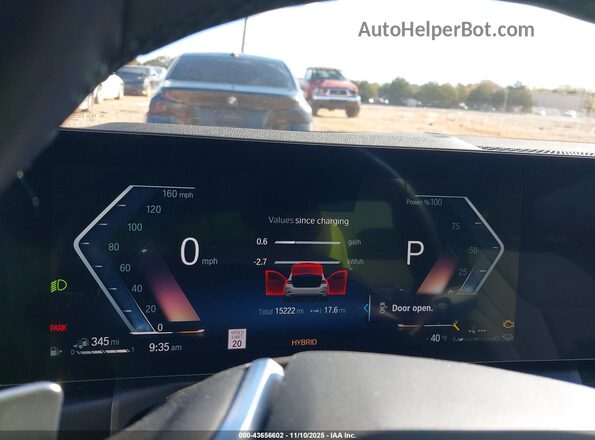 3MW39FF08P8C83743 2023 BMW 3 SERIES White Вид задніх сидінь