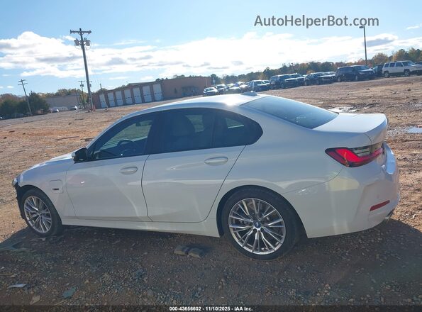 3MW39FF08P8C83743 2023 BMW 3 SERIES White Панорамний вид салону 360°
