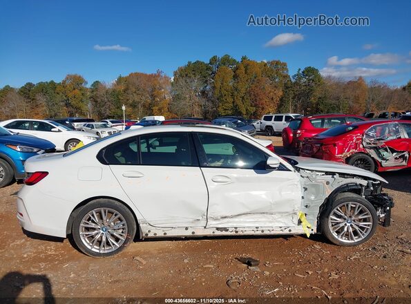 3MW39FF08P8C83743 2023 BMW 3 SERIES White Вид задньої частини салону