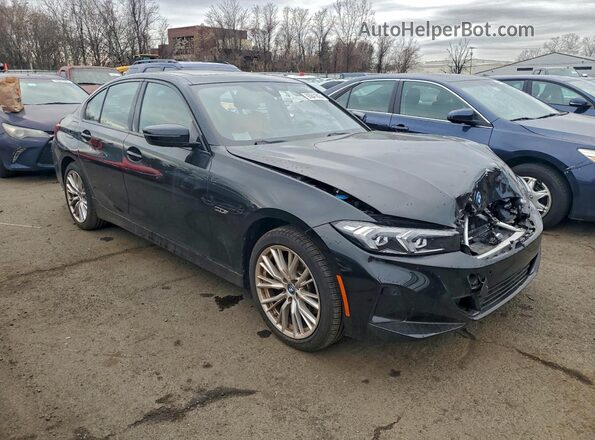 3MW39FS02P8D05922 2023 BMW 3 SERIES Black Передня права чверть
