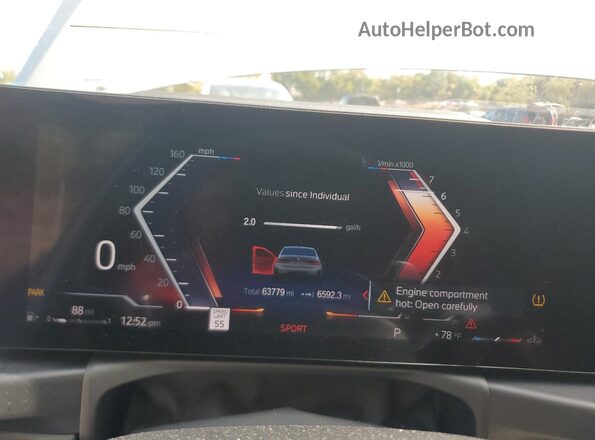 3MW49FF06P8C89657 2023 BMW M3 Синий Вид щитка приборов