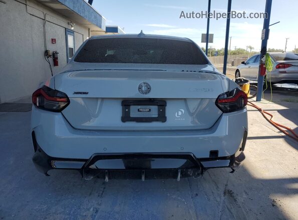 3MW53CM02N8C71208 2022 BMW M2 Gray უკანა ხედი