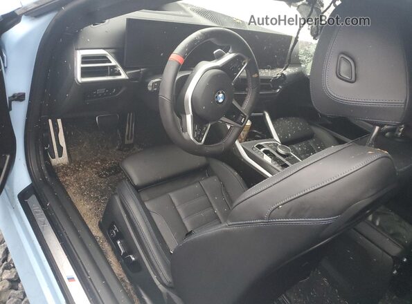 3MW53CM07S8F62931 2025 BMW M2 Blue Вид панелі приладів