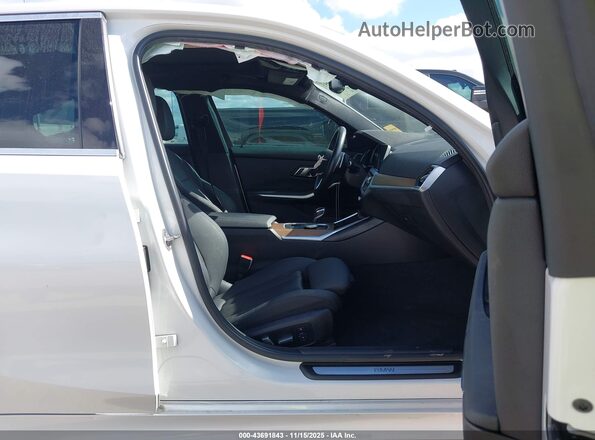 3MW5R1J00L8B17875 2020 BMW 3 SERIES White Вид салону спереду