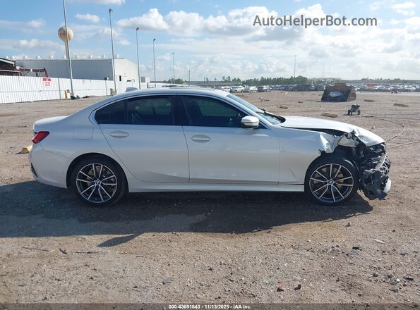 3MW5R1J00L8B17875 2020 BMW 3 SERIES White Вид задньої частини салону