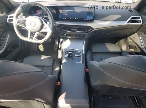 3MW69CW00S8F40432 2025 BMW 3 SERIES Gray Widok deski rozdzielczej