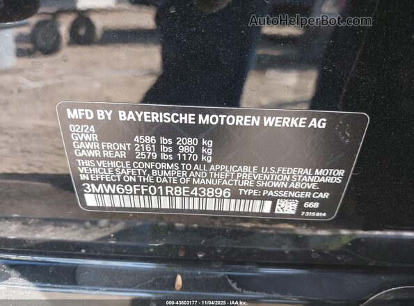 3MW69FF01R8E43896 2024 BMW 3 SERIES Black Vista del compartimento del motor
