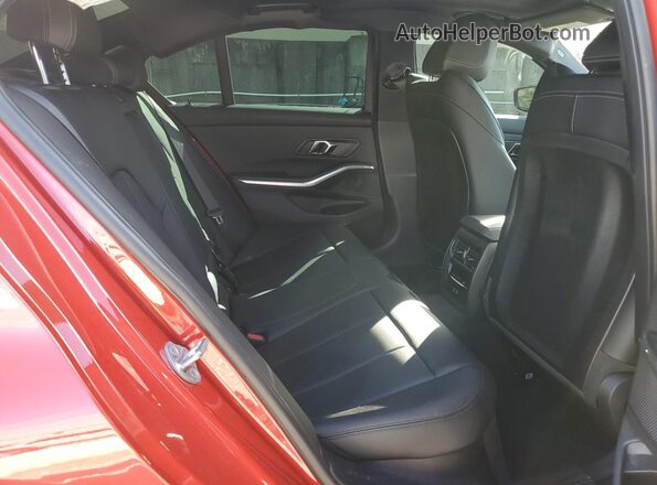 3MW69FF02R8E24418 2024 BMW 3 SERIES Red Rear seats view