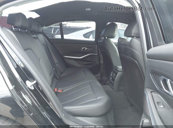 3MW69FF09R8E80906 2024 BMW 3 SERIES Black VIN sticker view