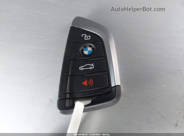 3MW69FF09R8E80906 2024 BMW 3 SERIES Black Dashboard view