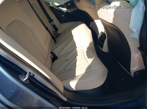 3MW89CW02S8F19722 2025 BMW 3 SERIES Blue Widok naklejki z numerem VIN