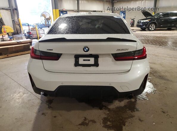 3MW89CW06S8F68860 2025 BMW 3 SERIES White Вид ззаду