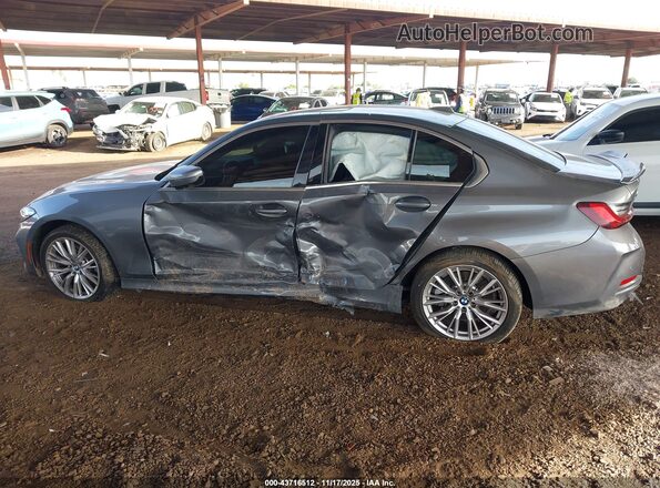 3MW89FF02R8E39476 2024 BMW 3 SERIES Gray Widok wnętrza z tyłu