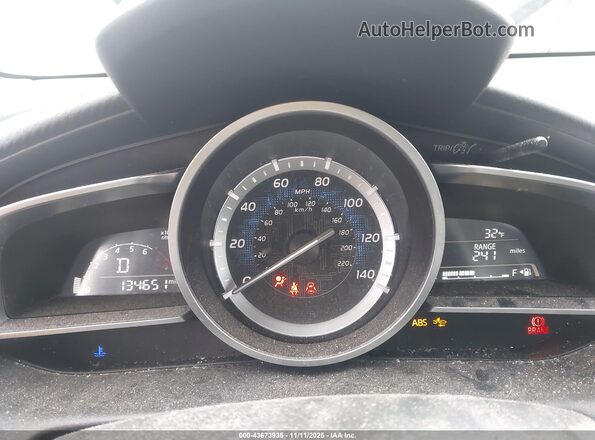 3MYDLBYV0JY325423 2018 TOYOTA YARIS IA Silver Հետևի նստատեղերի տեսք