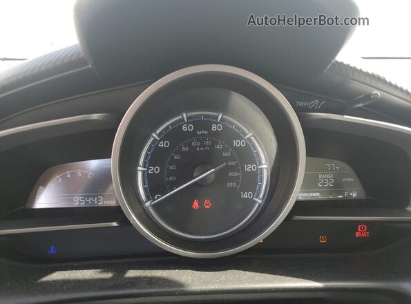 3MYDLBYV1KY504586 2019 TOYOTA YARIS White ხელსაწყოთა პანელის ხედი