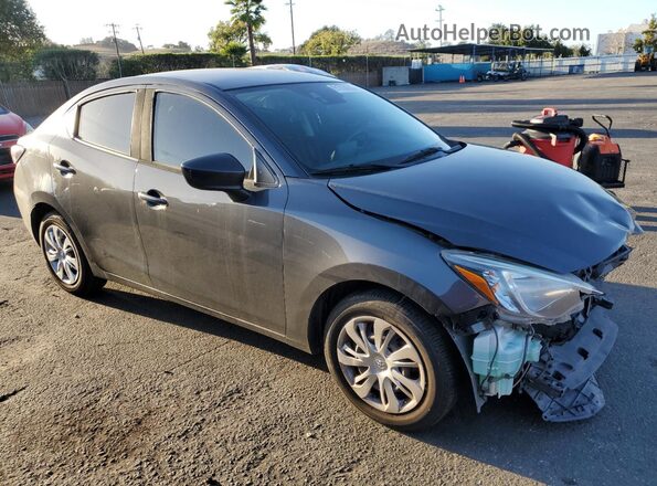 3MYDLBYV1KY512476 2019 TOYOTA YARIS Charcoal წინა მარჯვენა
