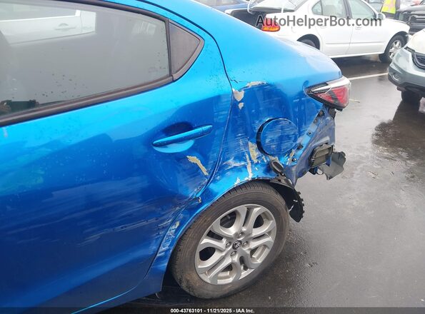 3MYDLBYV2HY150229 2017 TOYOTA YARIS IA Синий 