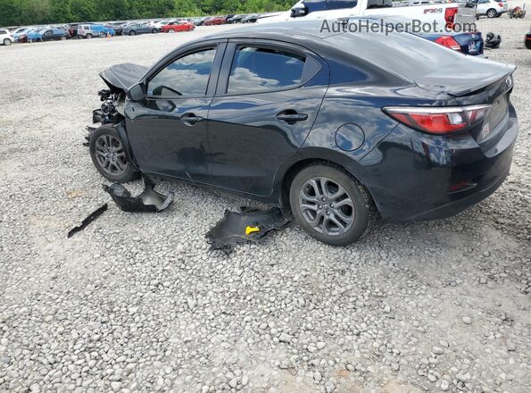3MYDLBYV2KY502913 2019 TOYOTA YARIS Черный Задняя левая четверть