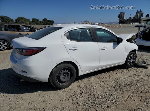 3MYDLBYV2KY526550 2019 TOYOTA YARIS White Tył prawy