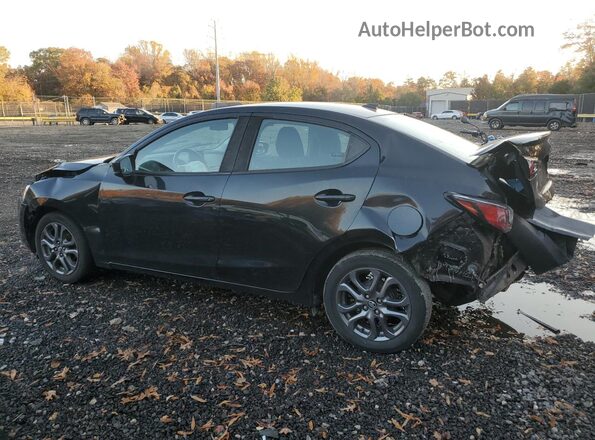 3MYDLBYV3KY525603 2019 TOYOTA YARIS Black Задня ліва чверть