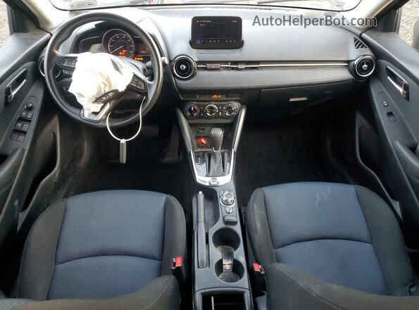 3MYDLBYV3KY525603 2019 TOYOTA YARIS Black Вид панелі приладів