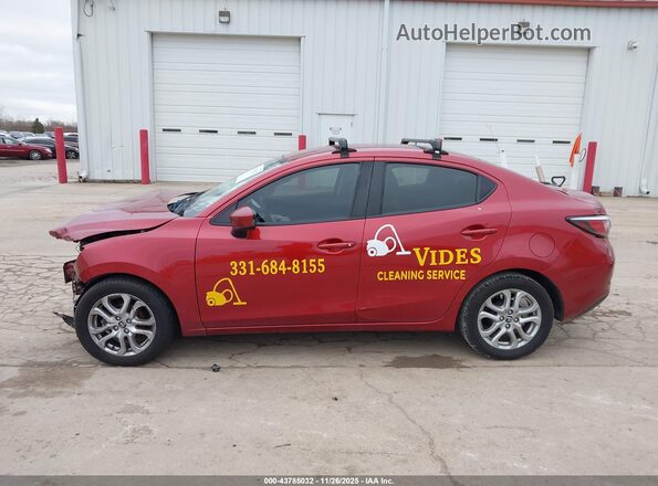 3MYDLBYV4HY170093 2017 TOYOTA YARIS IA Red 