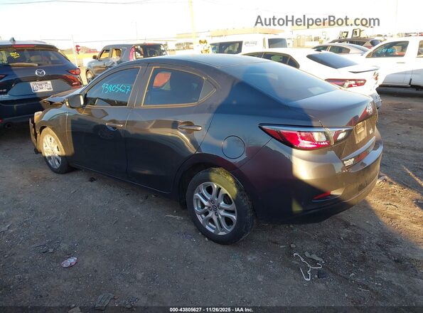 3MYDLBYV5HY177568 2017 TOYOTA YARIS IA Серый Задняя левая четверть