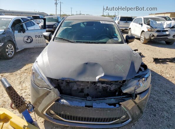3MYDLBYV5KY505420 2019 TOYOTA YARIS Gray Front view