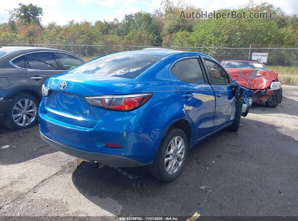 3MYDLBYV8HY176267 2017 TOYOTA YARIS IA Blue Trasero derecho