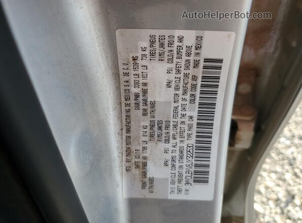 3MYDLBYV8JY322530 2018 TOYOTA YARIS Серебряный 