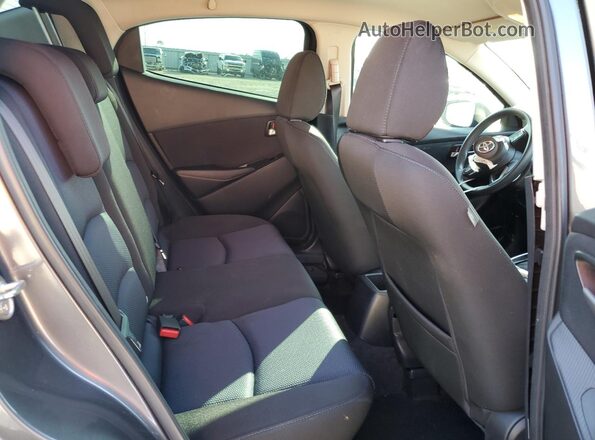 3MYDLBYV9LY707517 2020 TOYOTA YARIS Black უკანა სავარძლების ხედი