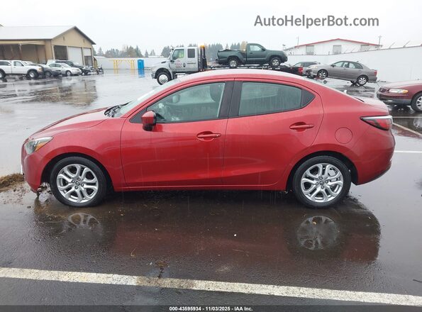 3MYDLBYVXHY171622 2017 TOYOTA YARIS IA Red 