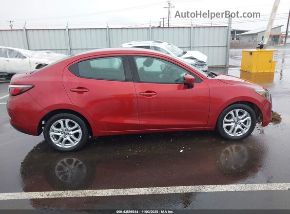 3MYDLBYVXHY171622 2017 TOYOTA YARIS IA Red 